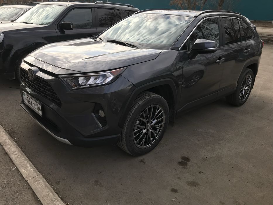 Toyota RAV4 2020,