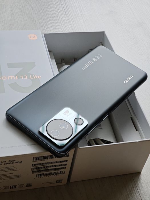 Xiaomi 13 lite 256 gb Ram 8 5G