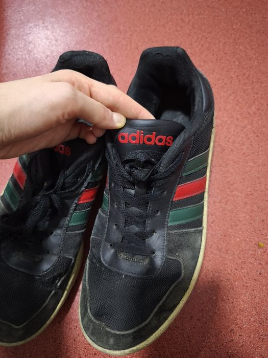 Оригинальные кроссовки адидас 42 размер