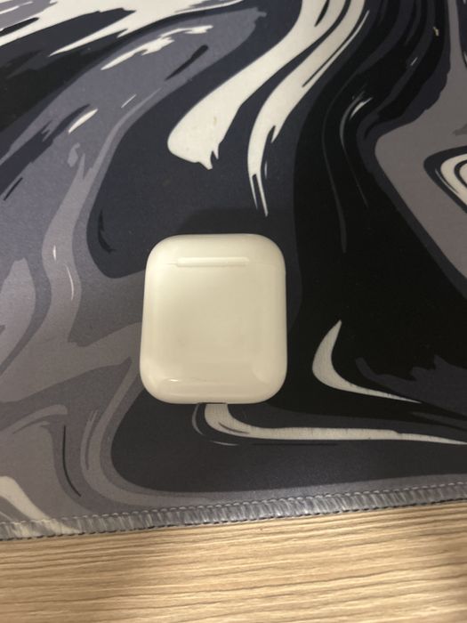 Vand AirPods 2nd generation, Albe