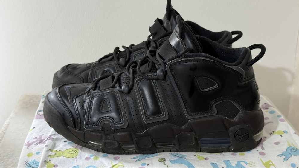 Nike Uptempo Black
