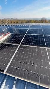 Quyosh Panerlarini o'rnatish va Tozalab yuvish xizmatlari bor  100%