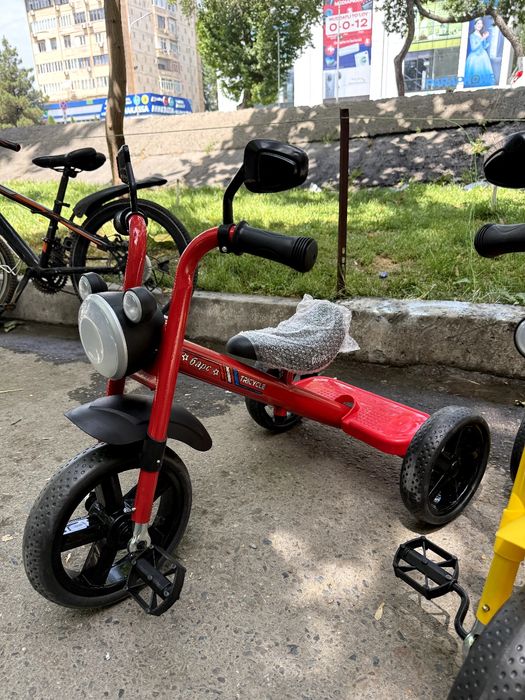 Детские трёхколёсные велосипеды.