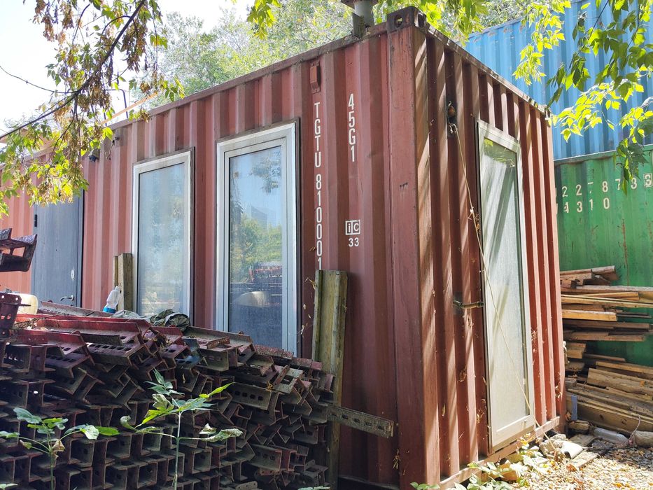 Контейнер  прорабский 40 ф. , утеплитель пена.