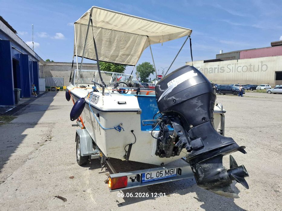 Barca cu motor Suzuki 70 CP