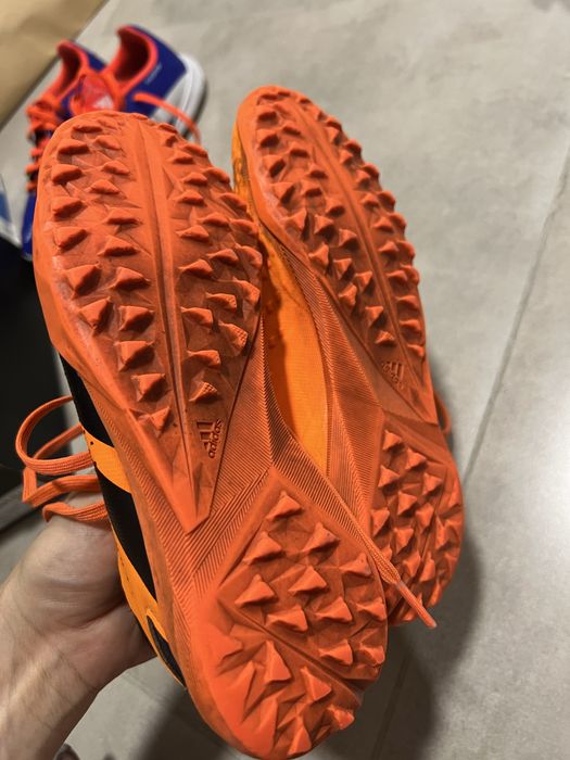 Адидас предаторы 33р