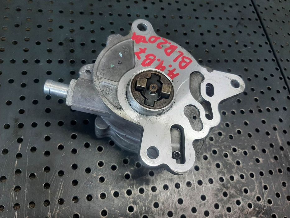 pompa vacuum 2.0 tdi blb audi a4 b7    03g145209c