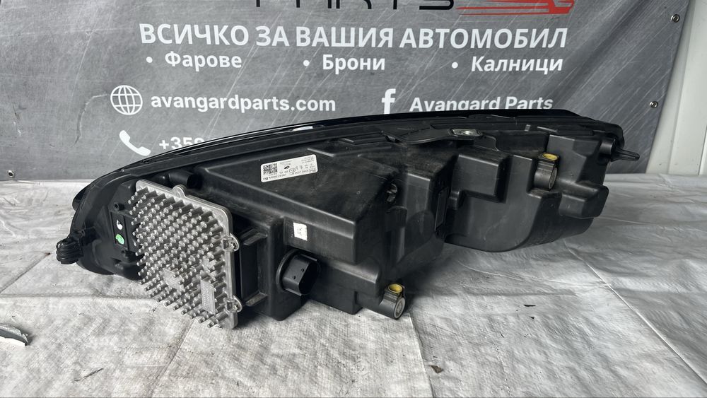 Десен фар Jaguar E-Pace X540