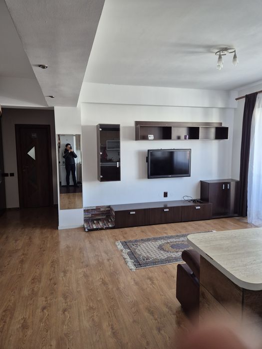 Închiriere apartament 3 camere 60mp.400€+garantie