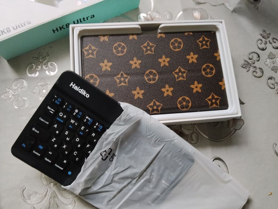 Продам новый планшет