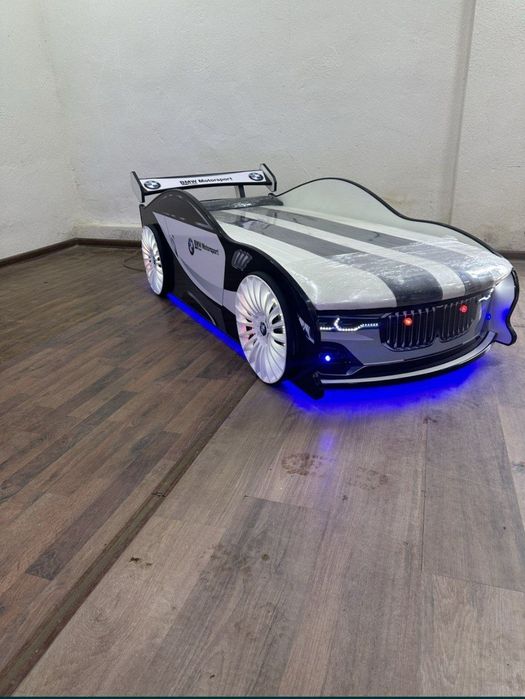 Bolalar uchun MOSHINA-KRAVAT