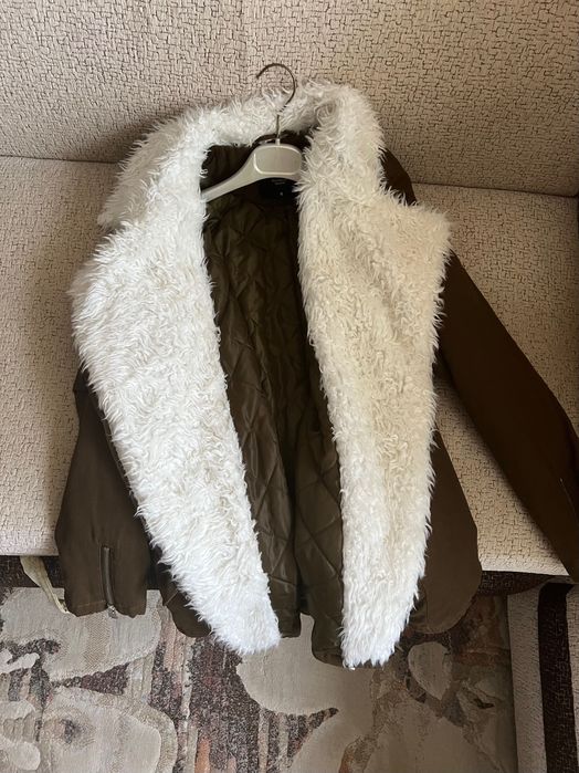 Дамско яке парка Cropp размер M