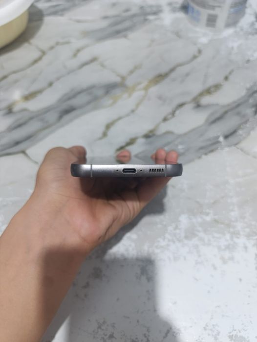 Продается Samsung S23 FE