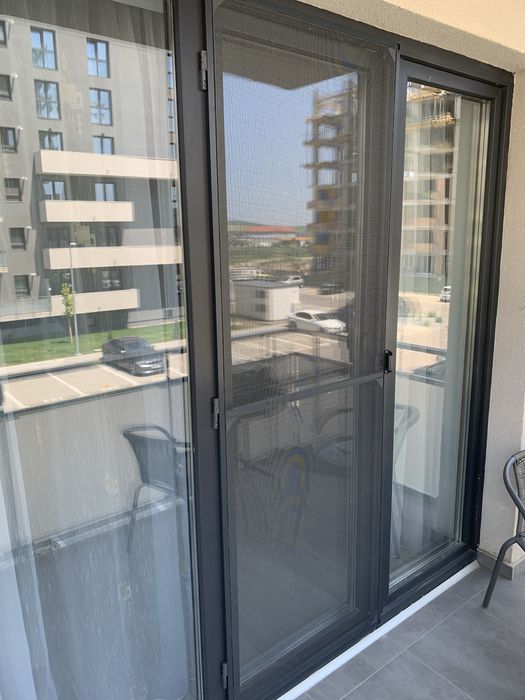 Plase insecte plisse rulou la geamuri si usi