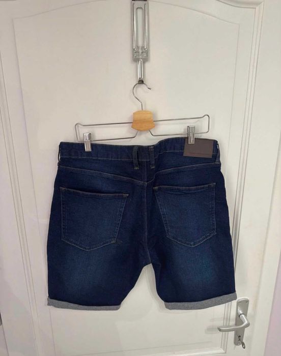 Pantaloni scurți din denim French Connection marimea L