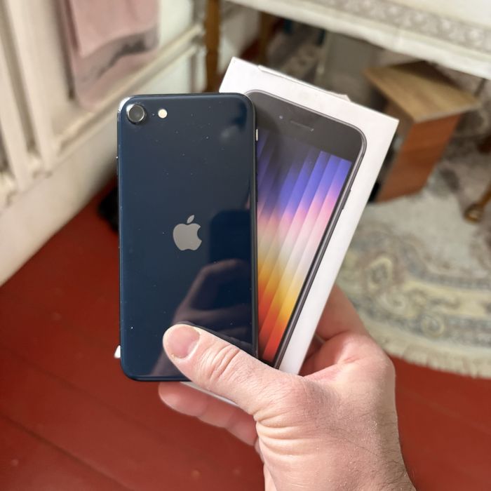 Продам Айфон Se Срочно!!!