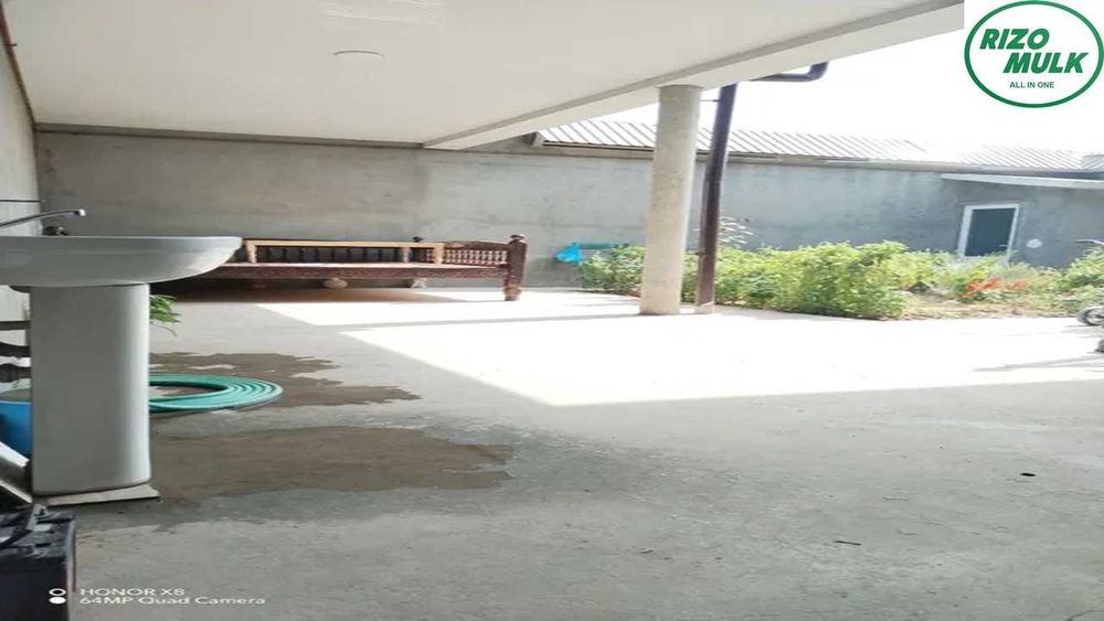 Назарбекда файзли ховли сотилади. NR494/55