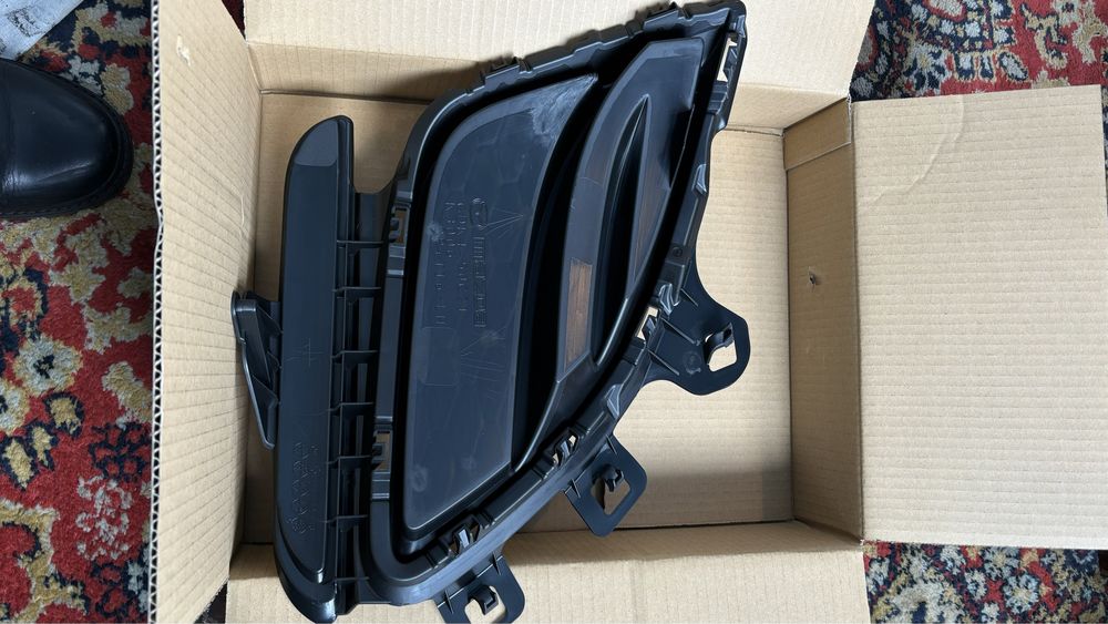 Накладка на бампер оригинал Mazda 6 GH
