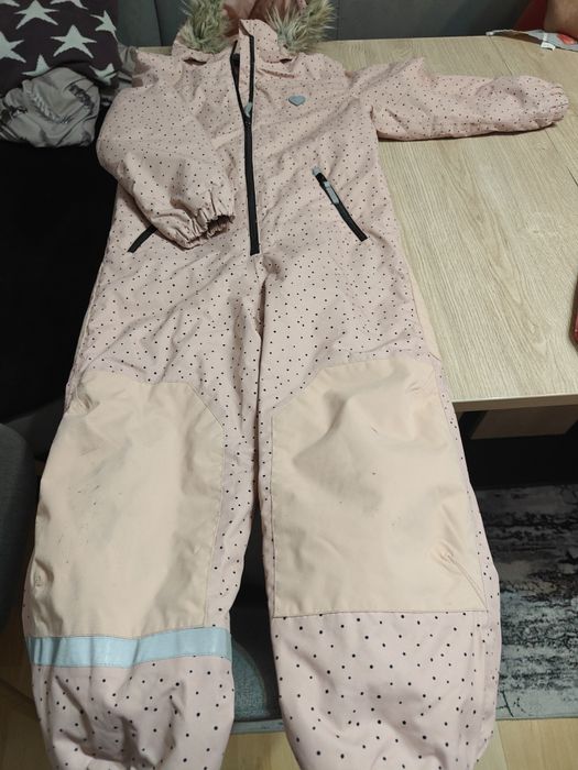 Зимен гащеризон подходящ за ски