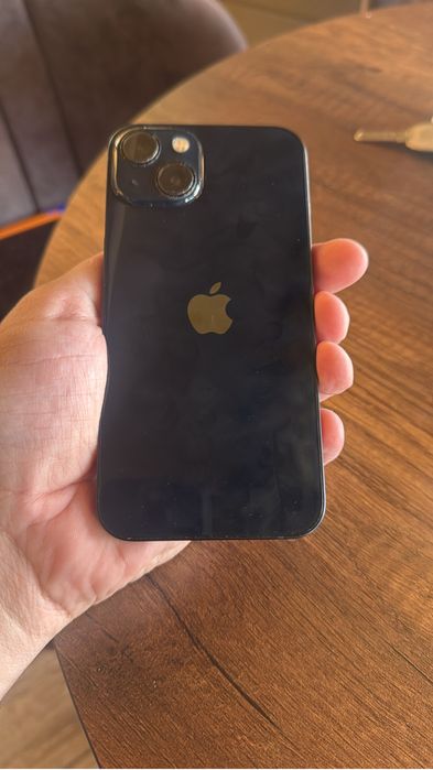 Iphone 13  .  Se predă doar personal
