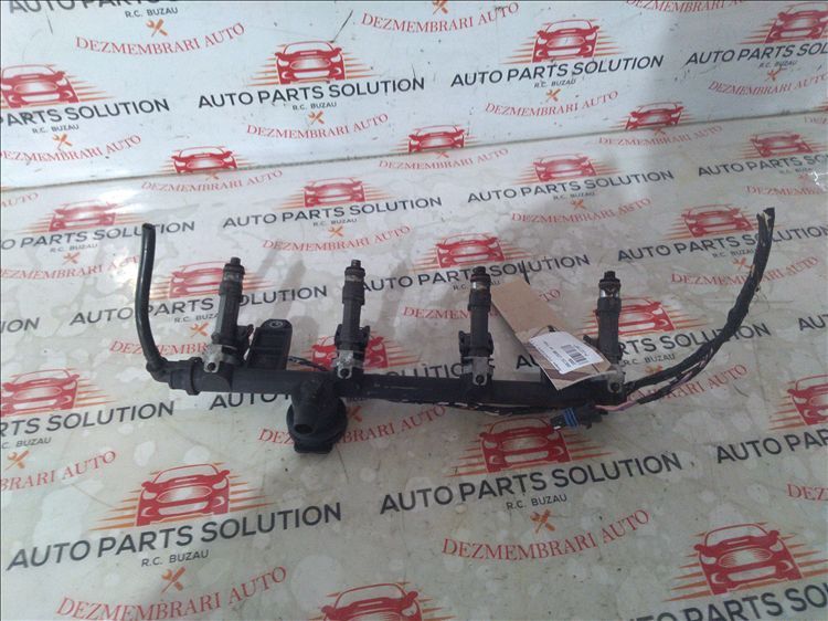 rampa injectoare 1.4 b dacia logan an fabr. 2006