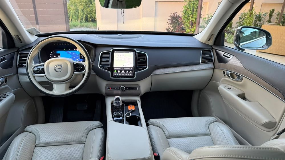 Volvo XC90 B6 AT8 AWD Plus Bright 7 Locuri