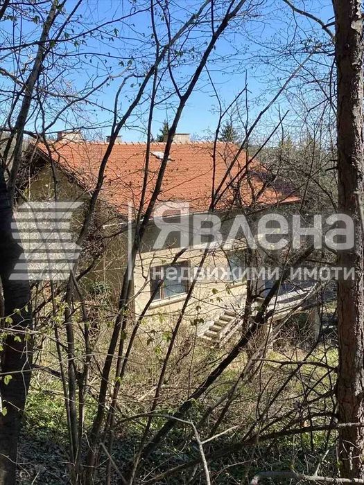 Продава се Къща в София, Център - 220 кв.м за 974 €/кв.м - Снимка #2