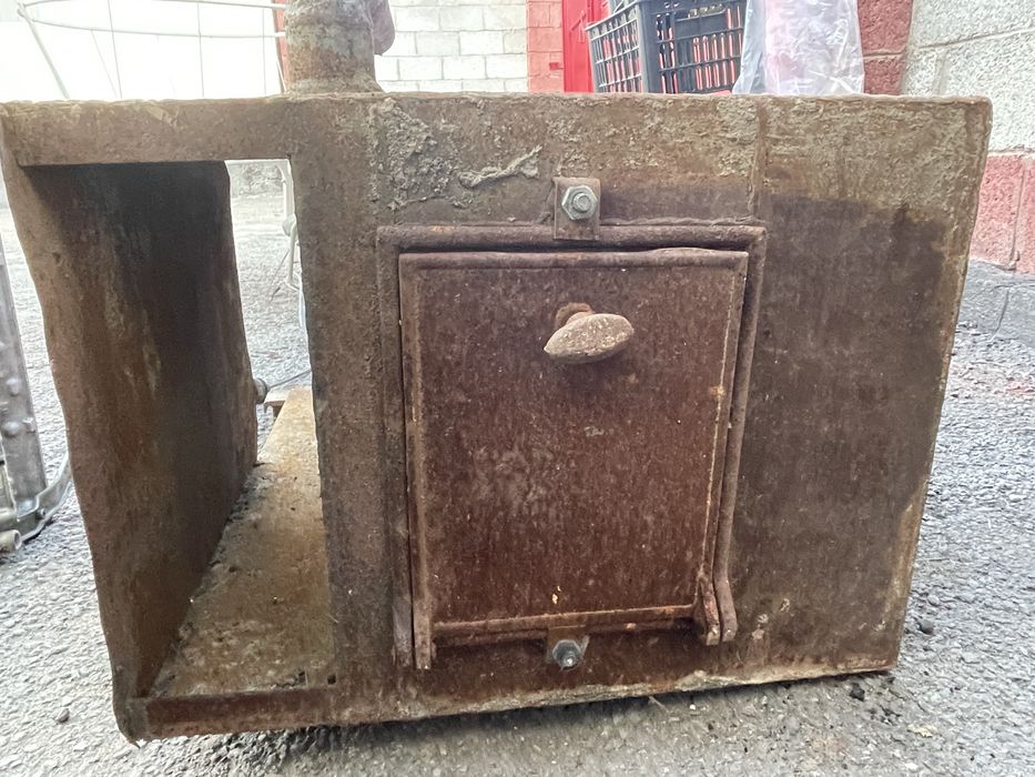 Продам печку в хорошем состоянии