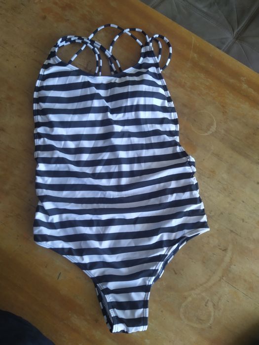 Бански костюм.      .