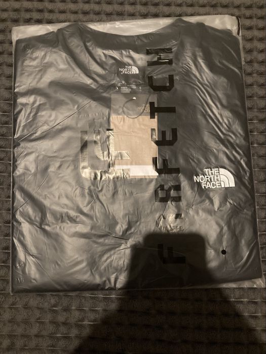 Tricou The North Face