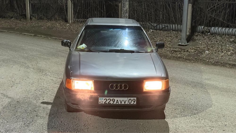 Продам Audi 80 B3