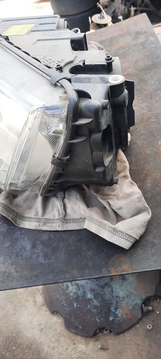 Фар ляв зя шкода октавия три