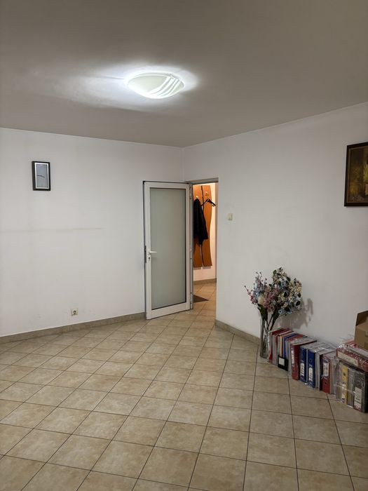 De închiriat: Ideal Spațiu Birouri / Sediu Firmă  – 3 Camere, 78 mp | Târgoviște, Micro 11 (Zona Cantacuzino)
