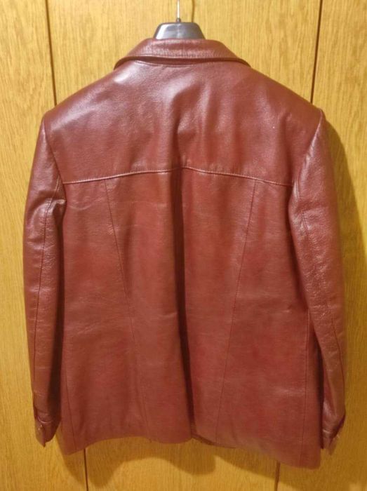 Дамско кожено яке