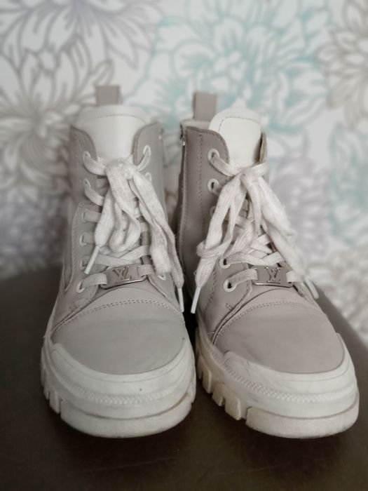 Ботинки на осень весну размер 33