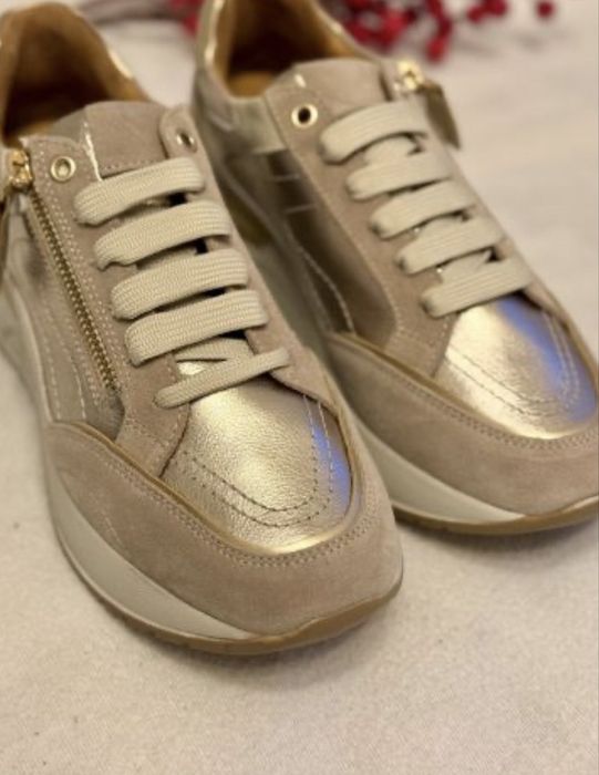 Дамски кецове в злетно