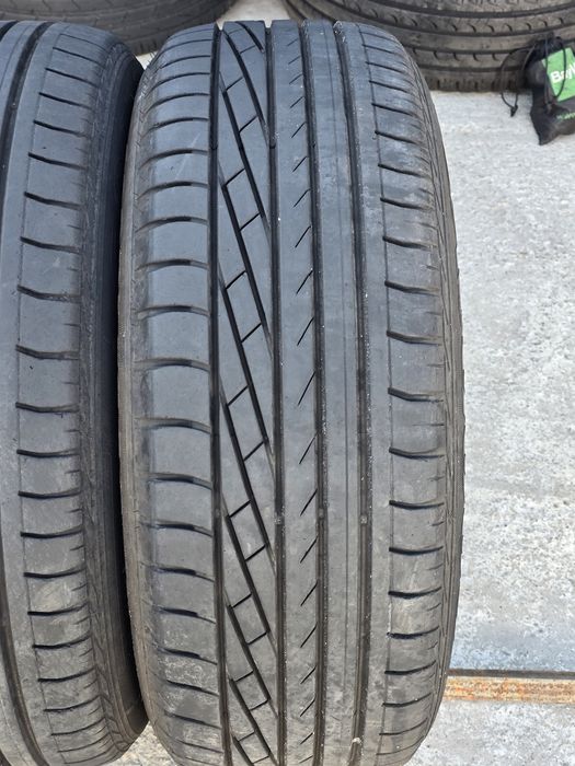 2 Броя 215/55/17 Goodyear 6mm