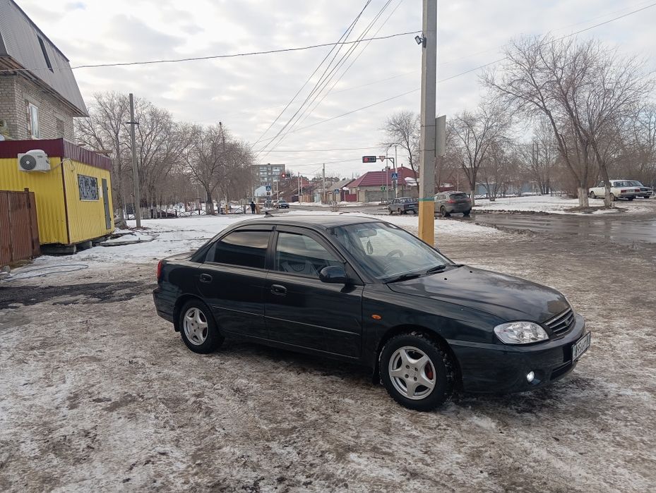 Продам машину kia