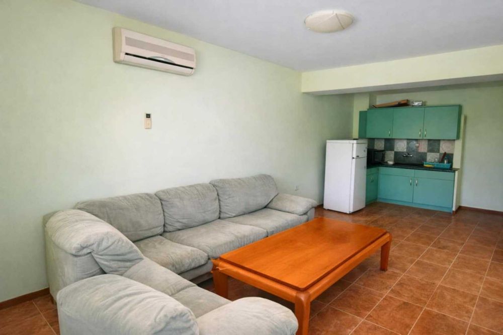 Двустаен топ център