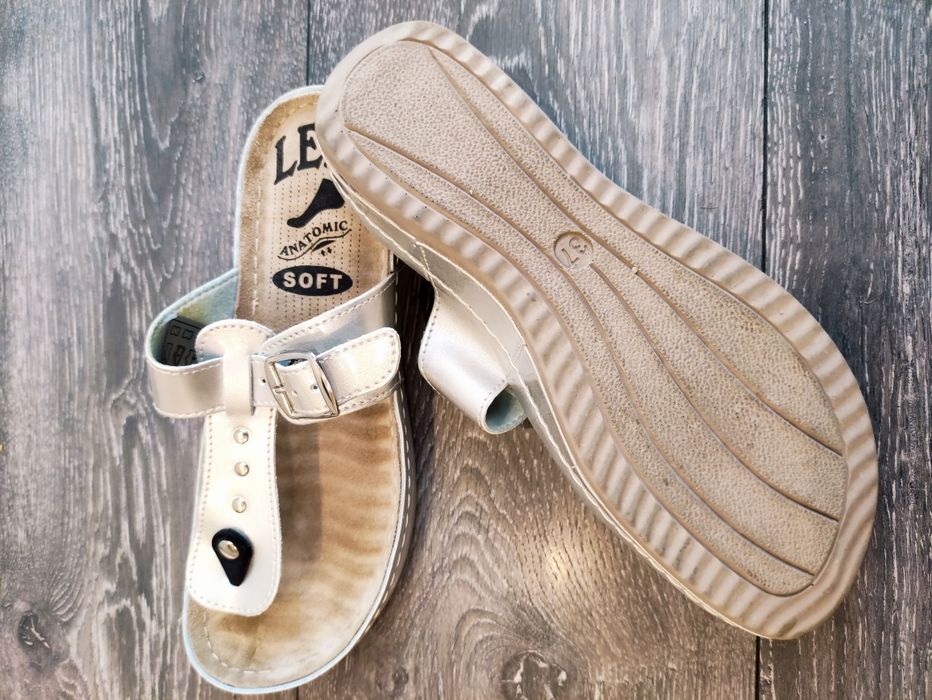 Анатомично сабо естествена кожа