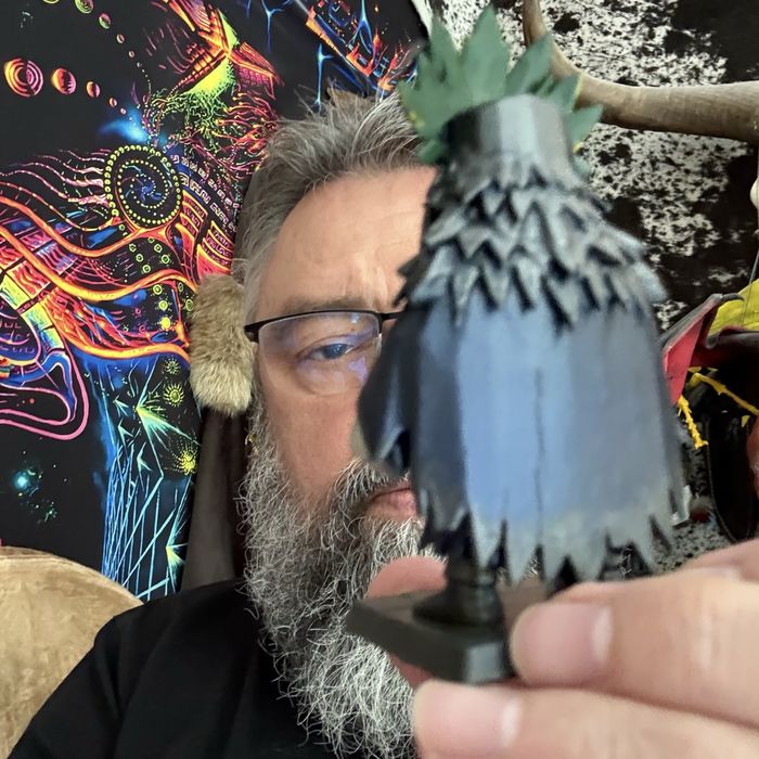 Фигурка на Духа Шаман – Ритуално активиран Оберег за Защита