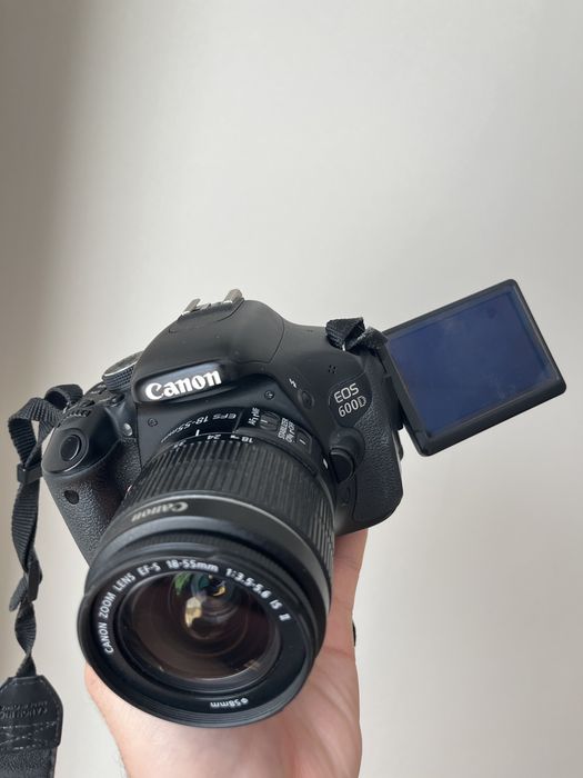 Canon 600d продам