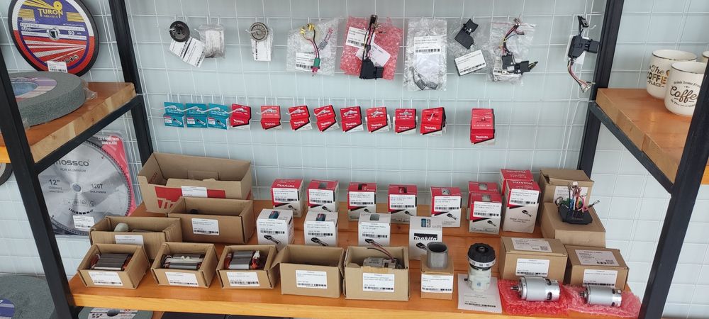 Свёрлакорончатые конусные целендрические,метчики, плашки,резцы