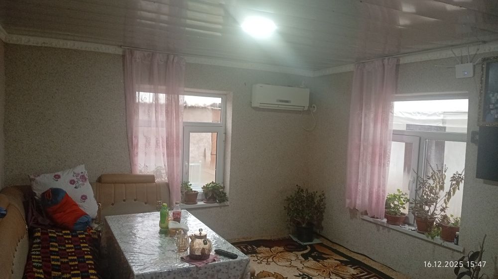 Ховли Уй сотилади