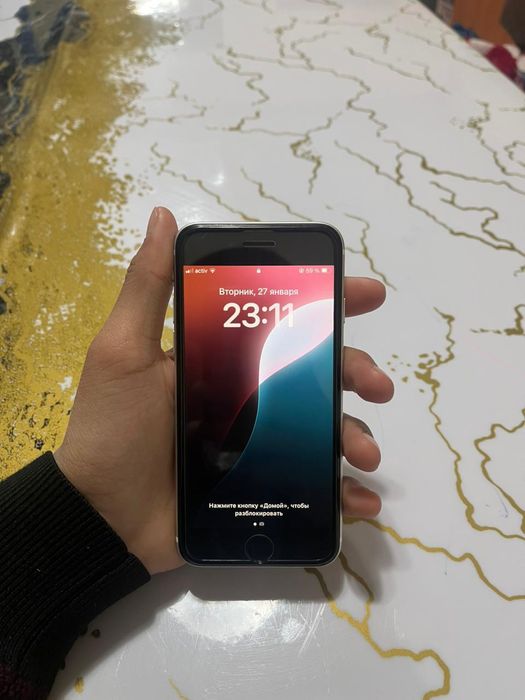 iPhone SE 2 2020, 64GB