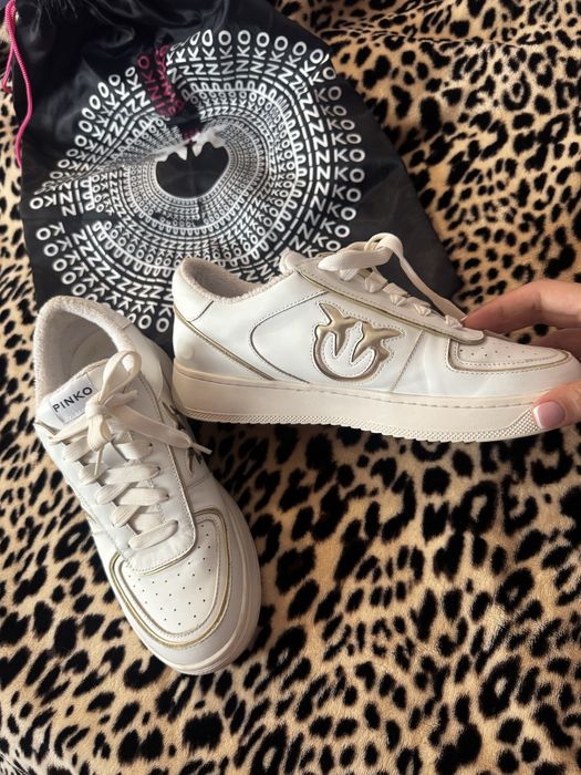 Sneakersi Pinko superbi