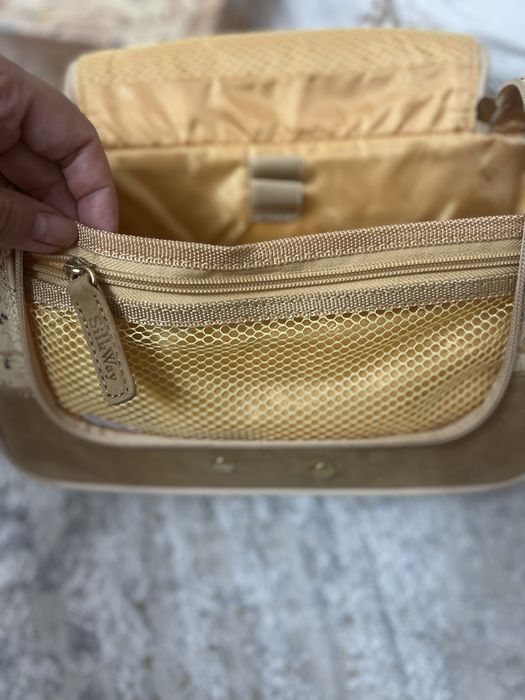 Косметичка кожаная дорожная