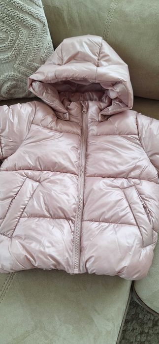 Ново зимно яке за момиче.С етикет. 4-6 г. 110/116.HM. Водоотблъскващо.