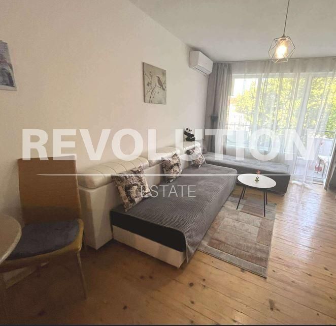 Дава се под наем Двустаен апартамент в Варна, Чаталджа - 44 кв.м за 500 € - Снимка #1