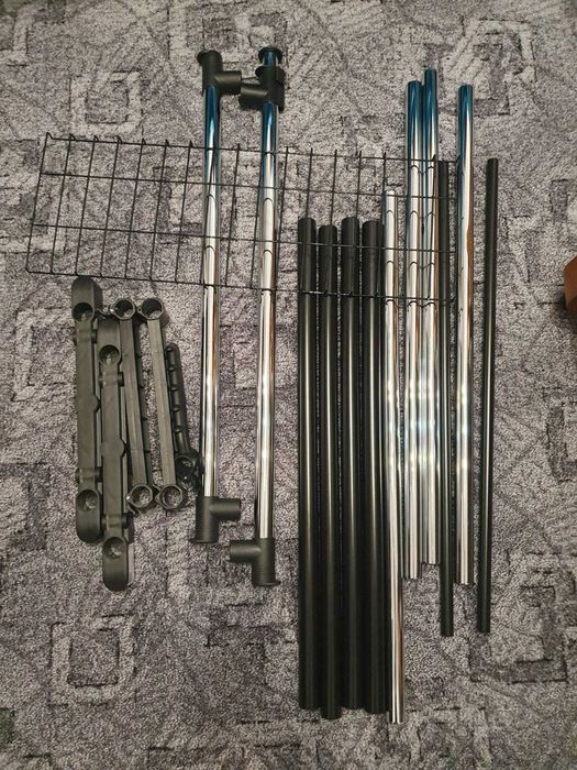 Vand Suport umerașe GUDME dublu negru/crom de la JYSK